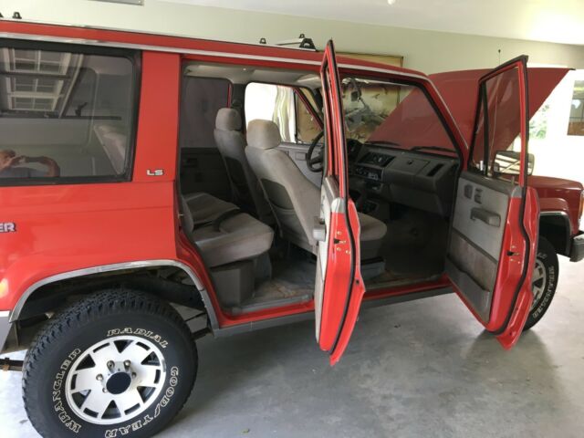 1989 Isuzu Trooper LS - photo 2