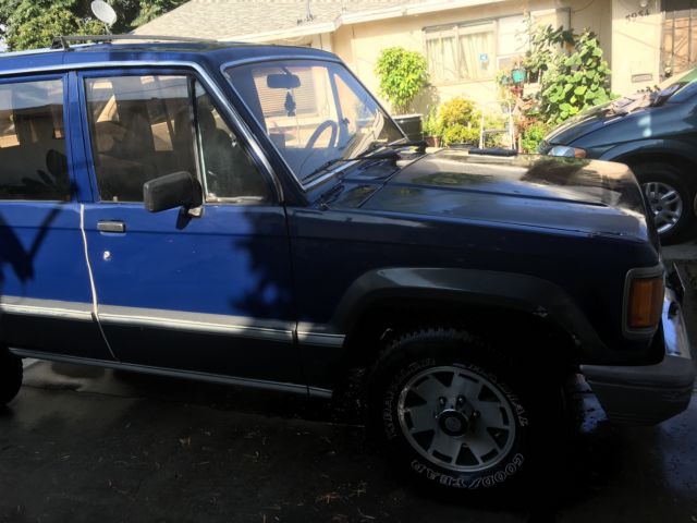 1989 Isuzu Trooper LS - photo 2