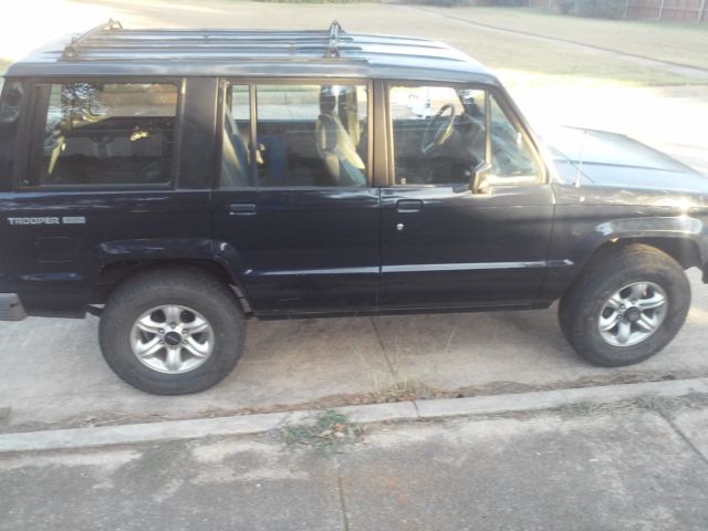 1989 Isuzu Trooper LS Sport Utility 4-Door - photo 11