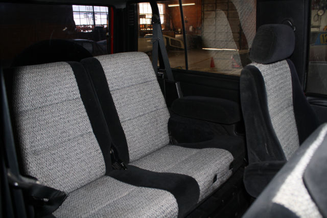 1989 Isuzu Trooper RS Sport Utility 2-Door - photo 10