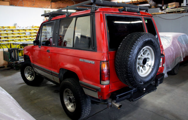 1989 Isuzu Trooper RS Sport Utility 2-Door - photo 4