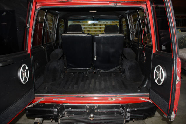 1989 Isuzu Trooper RS Sport Utility 2-Door - photo 7