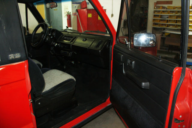 1989 Isuzu Trooper RS Sport Utility 2-Door - photo 8