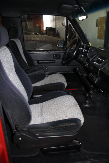 1989 Isuzu Trooper RS Sport Utility 2-Door - photo 9