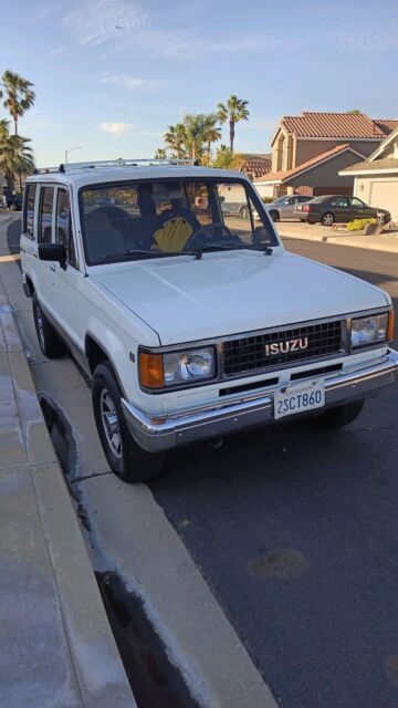 1989 Isuzu Trooper II - photo 2