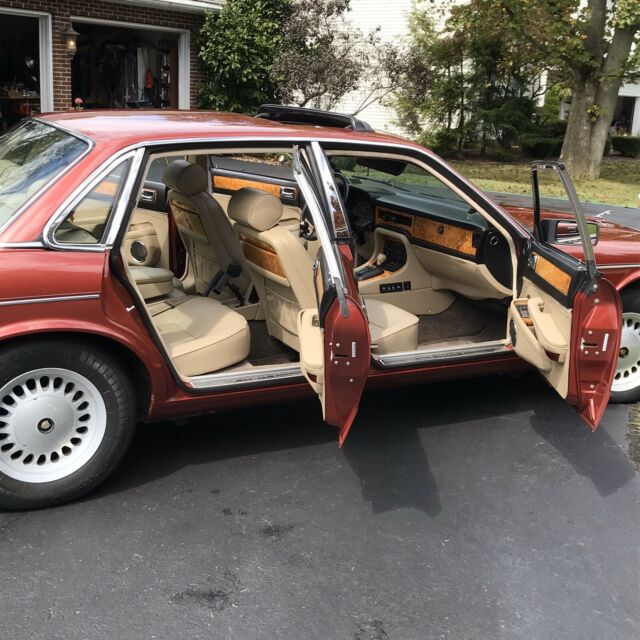 1989 Jaguar XJ6 - photo 7