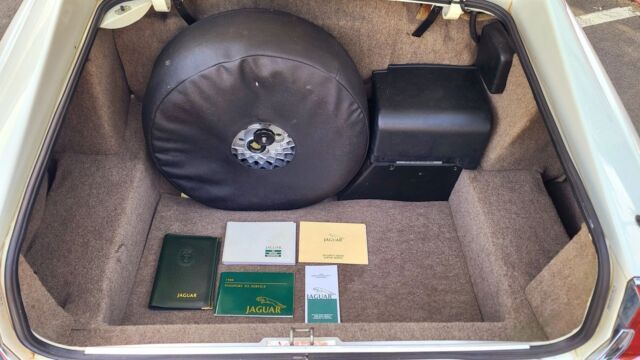 1989 Jaguar XJ-Series XJS V12 FREE SHIPPING WITH BUY IT NOW - photo 5