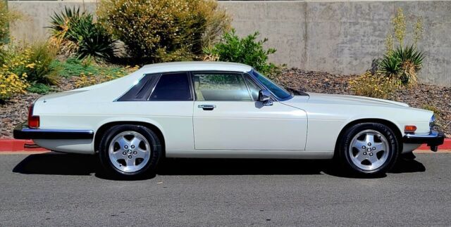 1989 Jaguar XJ-Series XJS V12 FREE SHIPPING WITH BUY IT NOW - photo 9