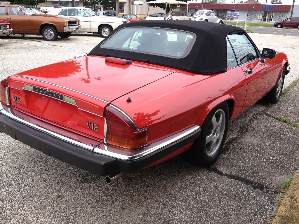 1989 Jaguar XJ12 - photo 9