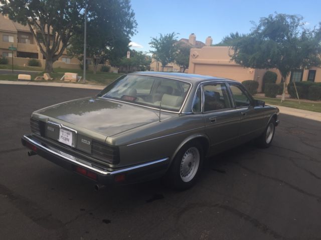 1989 Jaguar XJ6 - photo 4