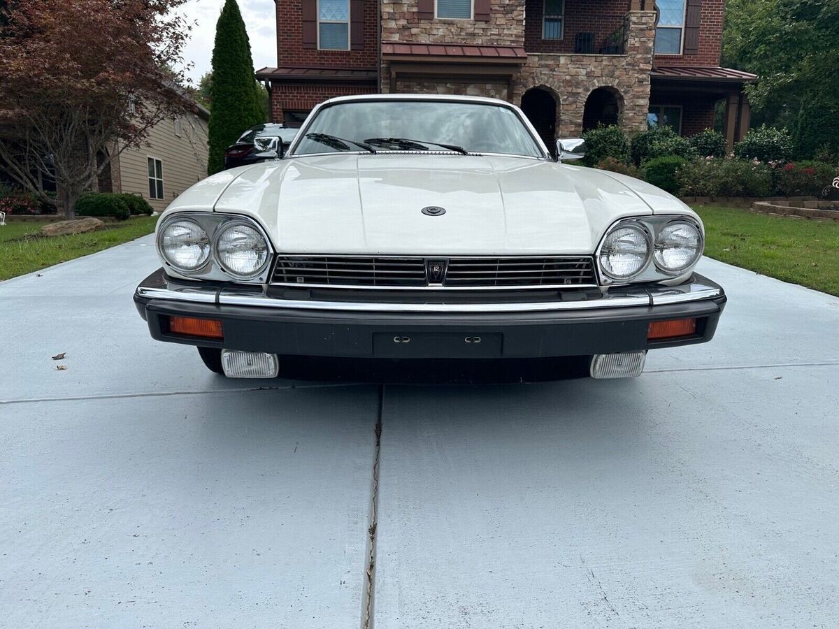 1989 Jaguar XJS Coupe White RWD Automatic 1989 Jaguar XJS