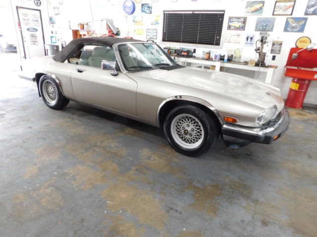 1989 Jaguar XJS Roadster 30,204 ACTUAL MILES NO RESERVE 1989 Jaguar XJS XJX
