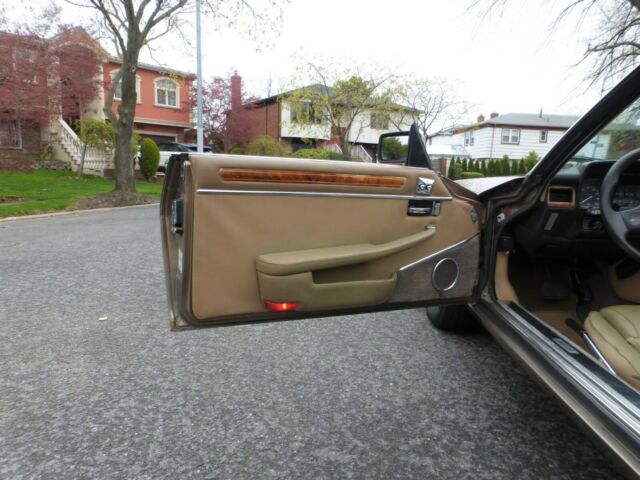 1989 Jaguar XJS V12 Convertible - photo 6