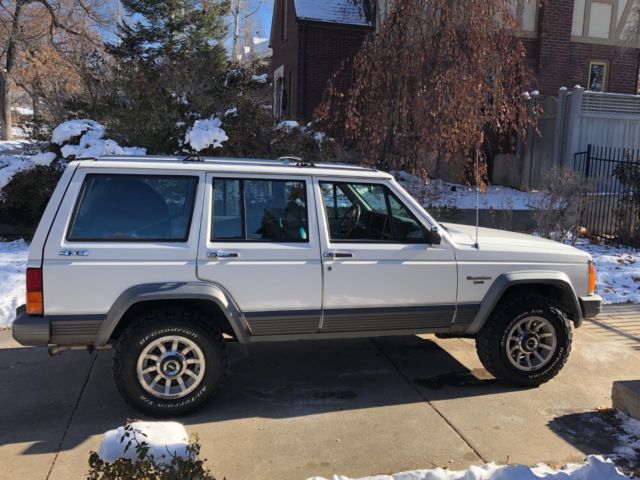 1989 Jeep Cherokee Laredo - photo 4