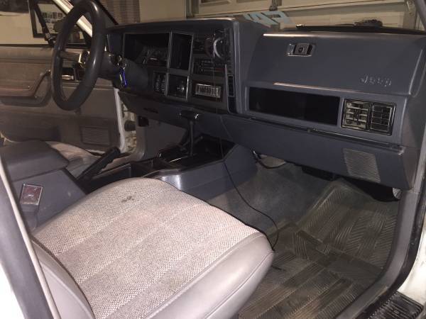 1989 Jeep Cherokee - photo 7