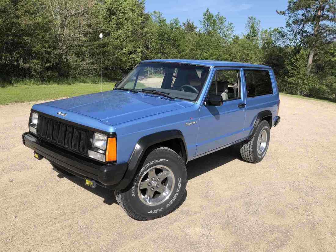 1989 Jeep Cherokee SUV Blue 4WD Automatic sport 1989 Jeep Cherokee sport