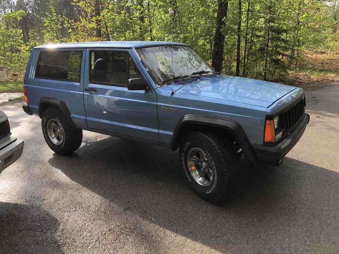 1989 Jeep Cherokee sport - photo 5