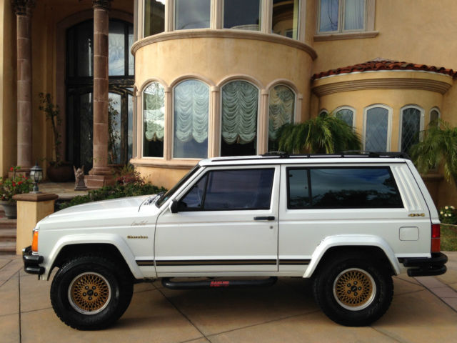1989 Jeep Cherokee Limited Sport Utility 2-Door - photo 2