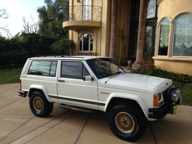 1989 Jeep Cherokee Limited Sport Utility 2-Door - photo 5