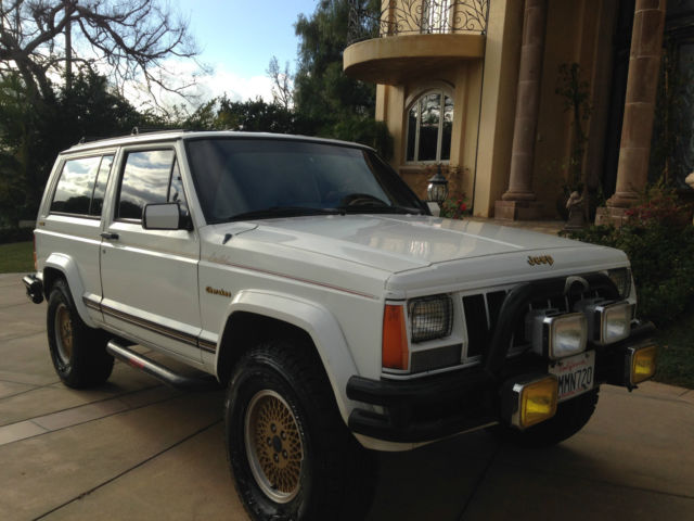 1989 Jeep Cherokee Limited Sport Utility 2-Door - photo 6