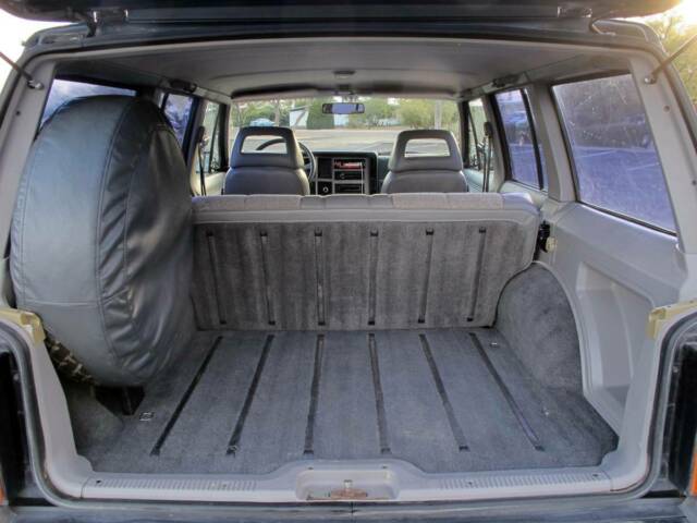 1989 Jeep Cherokee Laredo 4x4 - photo 11