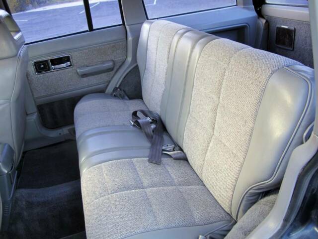 1989 Jeep Cherokee Laredo 4x4 - photo 13