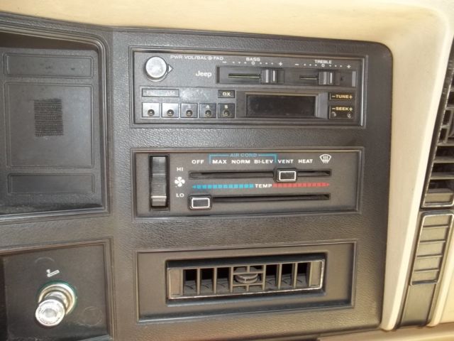 1989 Jeep Comanche pick-up - photo 9