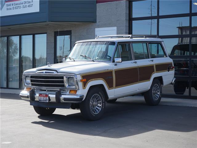 1989 Jeep Grand Wagoneer 141,890 Miles White 8 Cylinder Engine 5.9L/360 3-Spee 1989 Jeep Grand Wagoneer N/A