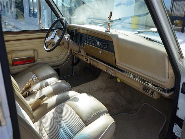 1989 Jeep Grand Wagoneer N/A - photo 9