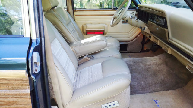 1989 Jeep Wagoneer - photo 12