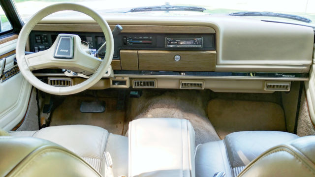 1989 Jeep Wagoneer - photo 9