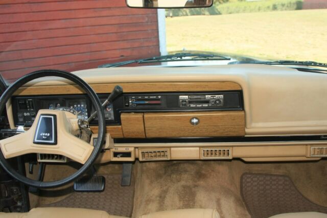 1989 Jeep Wagoneer Grand Wagoneer SUV - photo 9