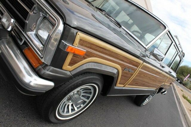 1989 Jeep Wagoneer -- - photo 12