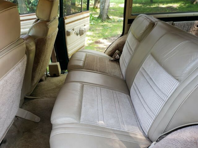 1989 Jeep Wagoneer - photo 10