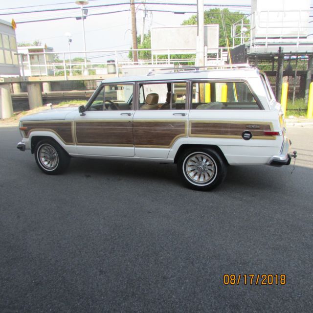 1989 Jeep Wagoneer Grand Wagoneer