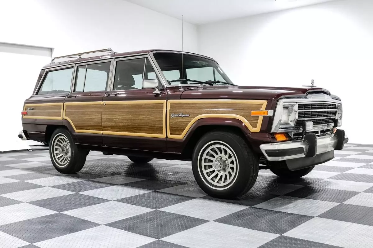 1989 Jeep Grand Wagoneer 85496 Miles Maroon Station Wagon 360 V8 727 1989 Jeep Wagoneer
