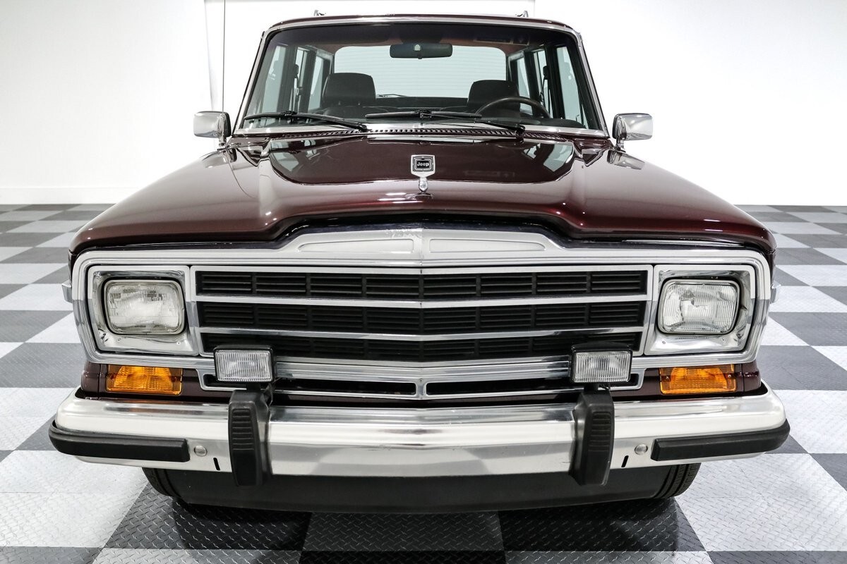 1989 Jeep Wagoneer - photo 2