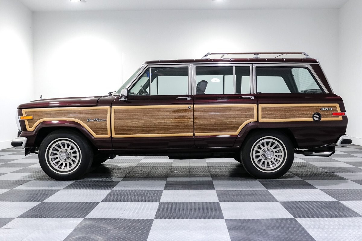 1989 Jeep Wagoneer - photo 4