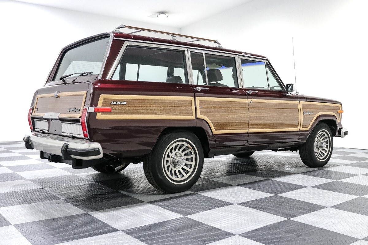 1989 Jeep Wagoneer - photo 7