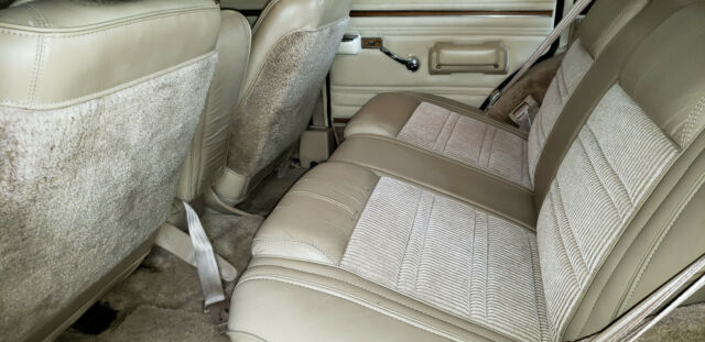 1989 Jeep Wagoneer - photo 11