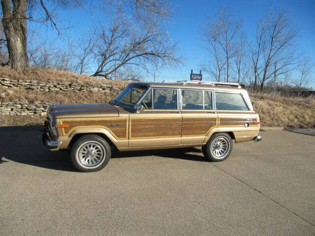 1989 Jeep Wagoneer -- - photo 8