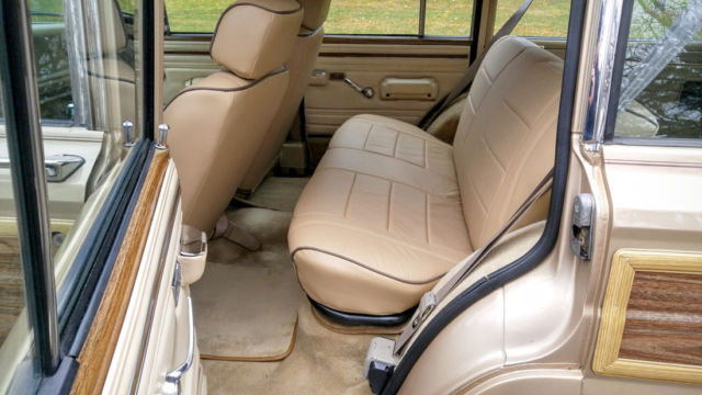 1989 Jeep Wagoneer - photo 12