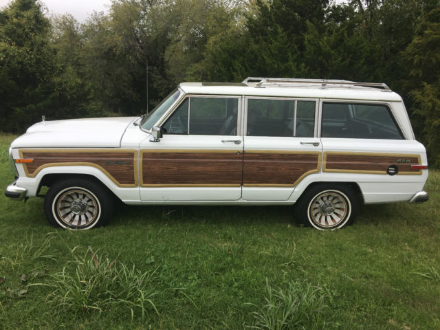1989 Jeep Wagoneer Base Sport Utility 4-Door - photo 2