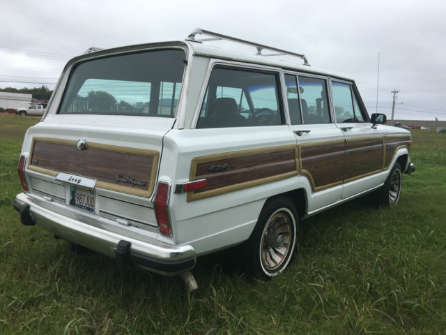 1989 Jeep Wagoneer Base Sport Utility 4-Door - photo 5