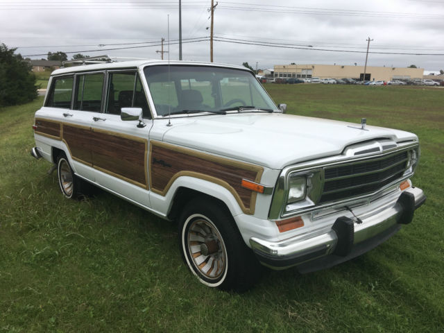 1989 Jeep Wagoneer Base Sport Utility 4-Door - photo 7
