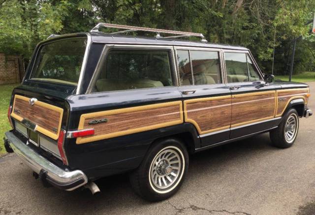 1989 Jeep Wagoneer Grand Wagoneer by Classic Gentleman - photo 10
