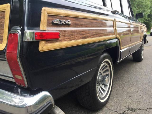 1989 Jeep Wagoneer Grand Wagoneer by Classic Gentleman - photo 12