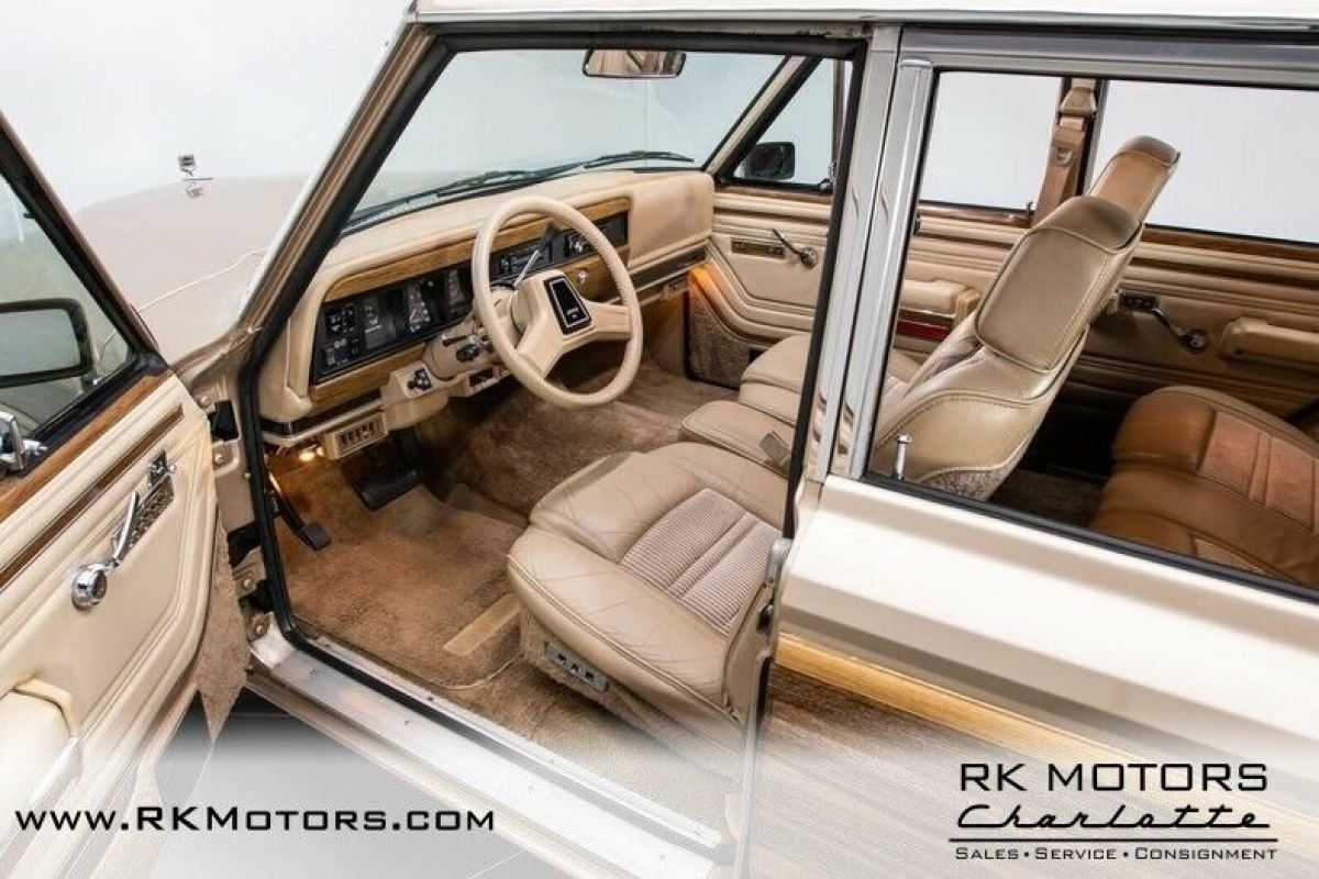 1989 Jeep Wagoneer - photo 3
