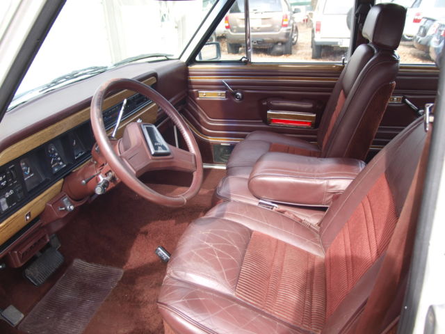 1989 Jeep Wagoneer Base Sport Utility 4-Door - photo 11