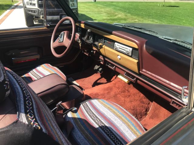 1989 Jeep Wagoneer - photo 12